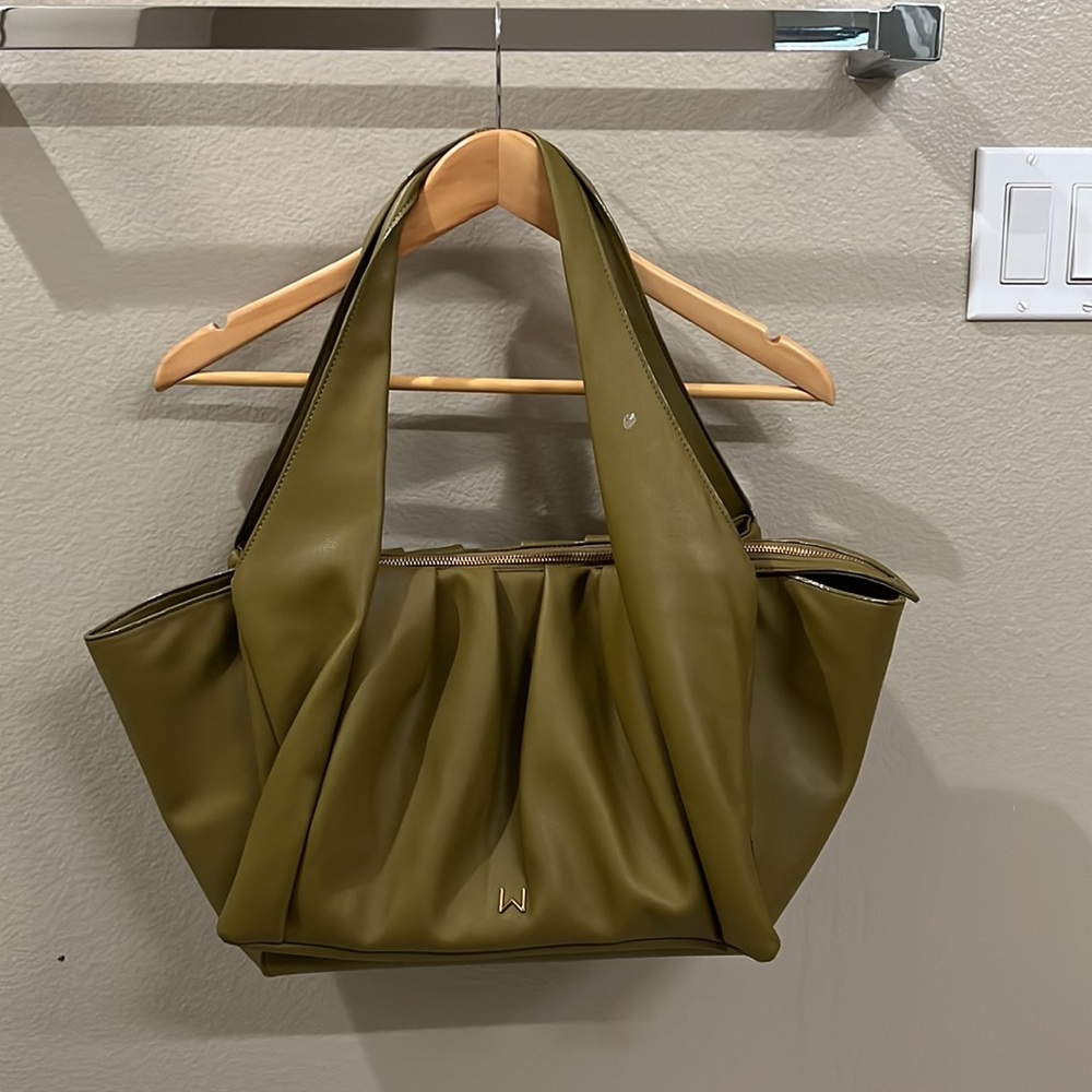NWT Green tote - Picture 6 of 12